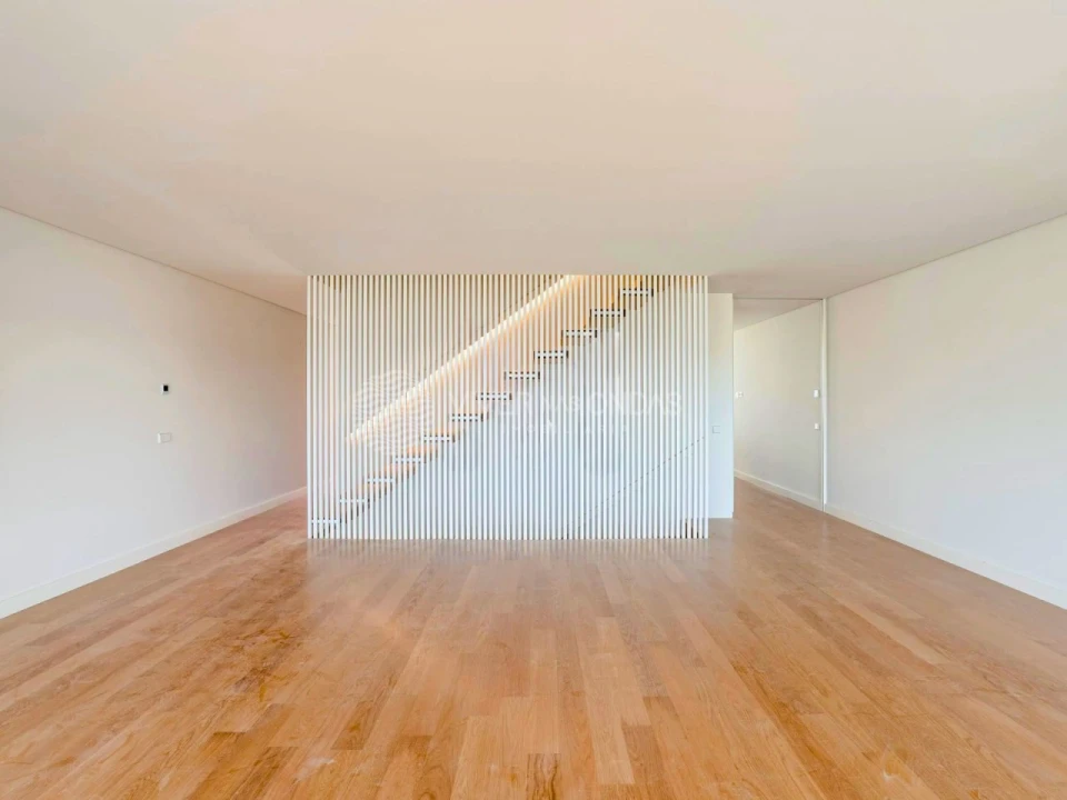 Moradia T5 para Venda em Alcantara Foto 6