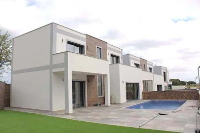 Moradia T3 para Venda em Albufeira e Olhos de Água