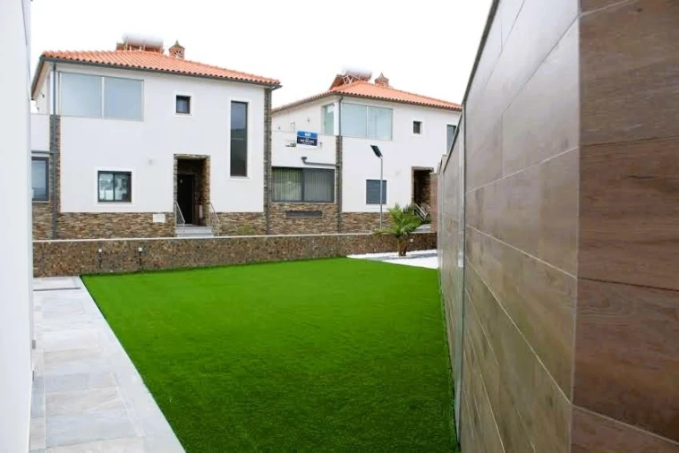 Moradia T3 para Venda em Albufeira e Olhos de Água Foto 3