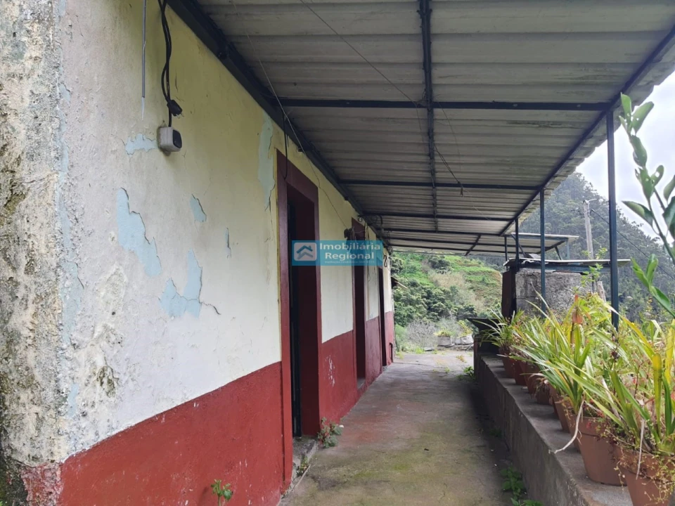 Moradia T2 para Venda em Tabua Foto 3