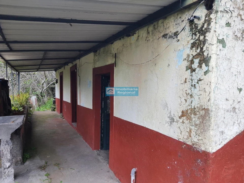 Moradia T2 para Venda em Tabua Foto 2