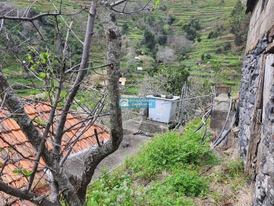 Moradia T2 para Venda em Tabua Foto 16