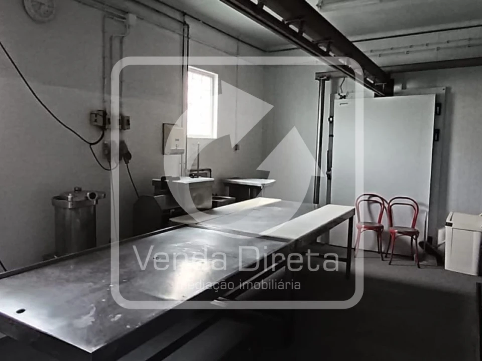 Armazém para Venda em Atalaia e Alto Estanqueiro-Jardia Foto 3