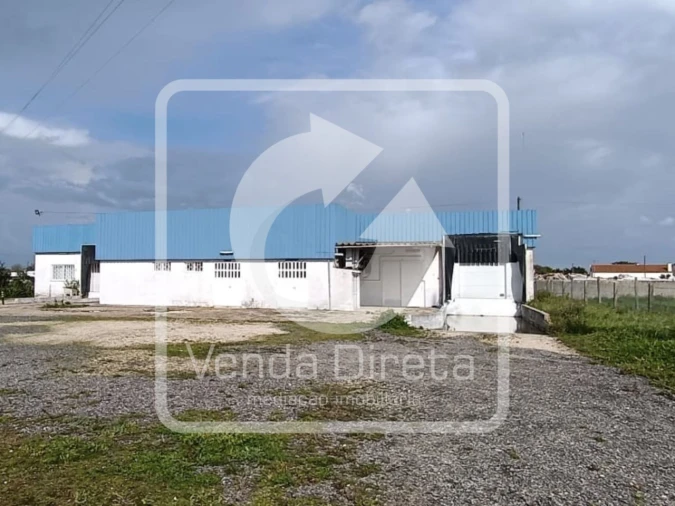 Armazém para Venda em Atalaia e Alto Estanqueiro-Jardia Foto 1