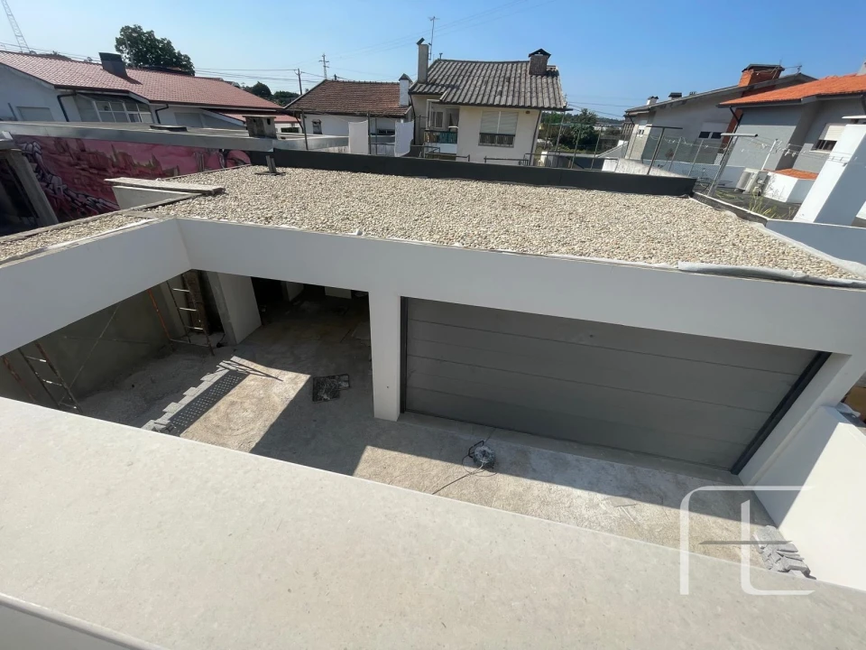 Moradia T3 para Venda em Castêlo da Maia Foto 14