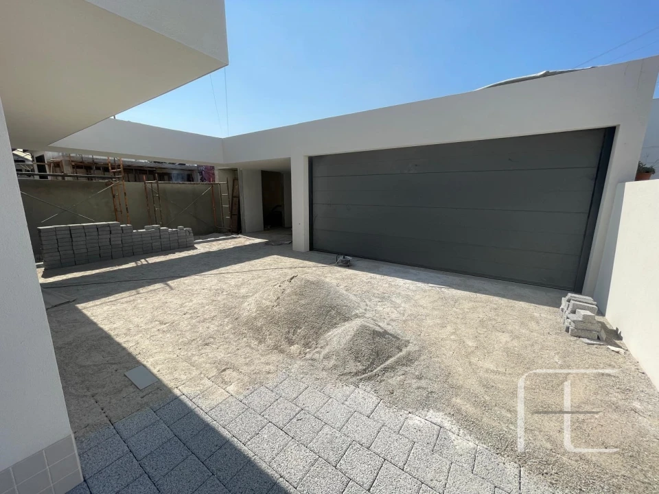 Moradia T3 para Venda em Castêlo da Maia Foto 13