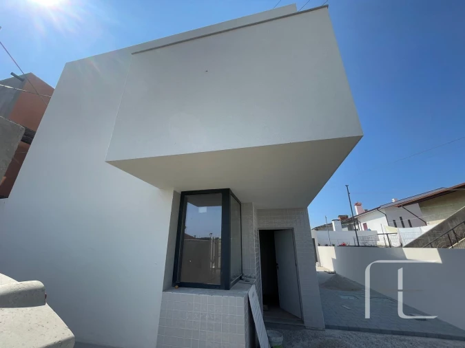 Moradia T3 para Venda em Castêlo da Maia Foto 21