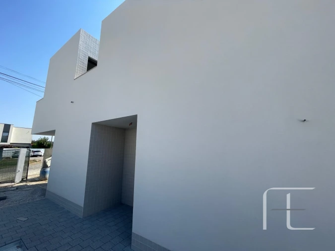 Moradia T3 para Venda em Castêlo da Maia Foto 12