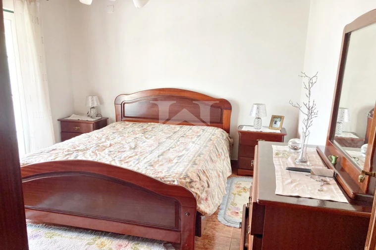 Moradia T4 para Venda em Reguengo Grande Foto 6