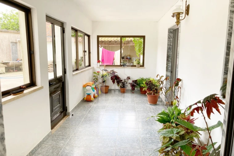 Moradia T4 para Venda em Reguengo Grande Foto 4