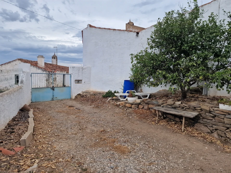 Moradia T1 para Venda em Santa Clara-A-Nova e Gomes Aires Foto 22