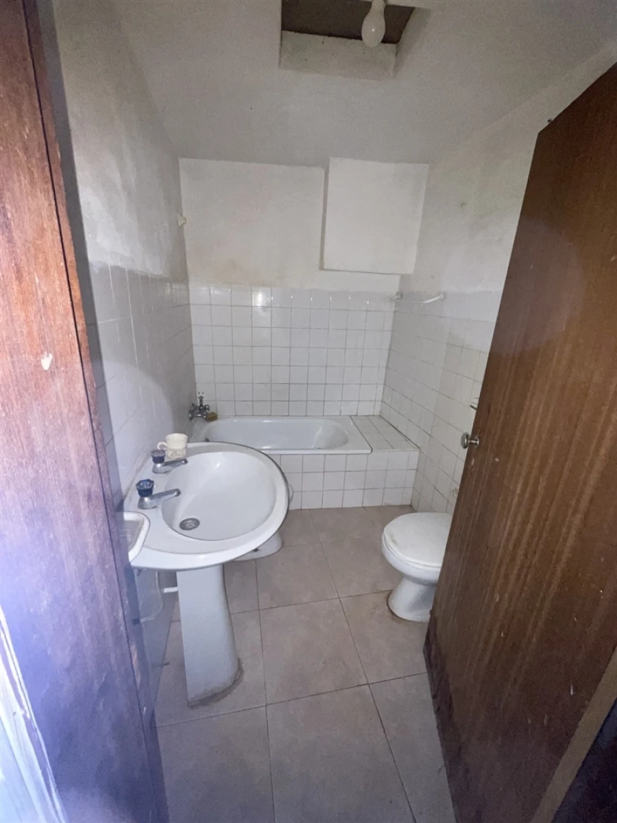 Moradia T1 para Venda em Santa Clara-A-Nova e Gomes Aires Foto 19