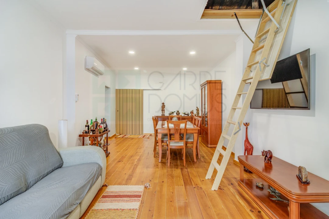 Moradia T3 para Venda em Azueira e Sobral da Abelheira Foto 2