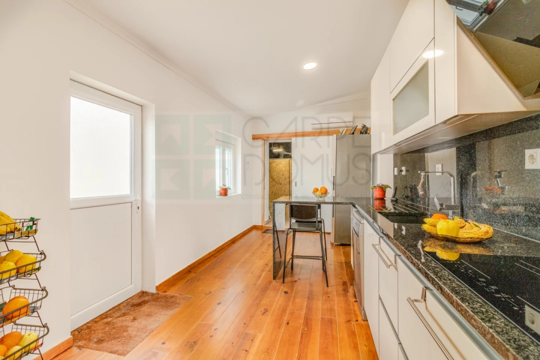 Moradia T3 para Venda em Azueira e Sobral da Abelheira Foto 1