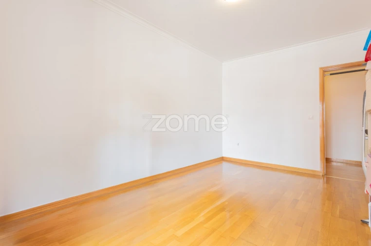 Apartamento T3 para Venda em Oeiras e São Julião da Barra, Paço de Arcos e Caxias Foto 7