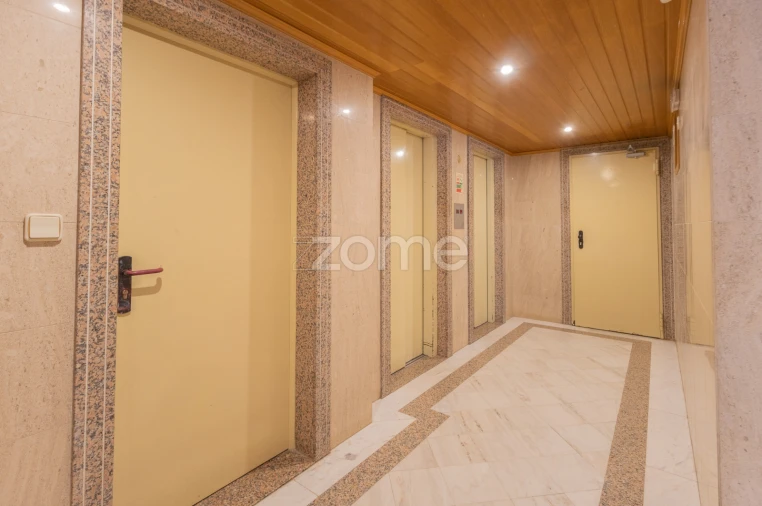 Apartamento T3 para Venda em Oeiras e São Julião da Barra, Paço de Arcos e Caxias Foto 25