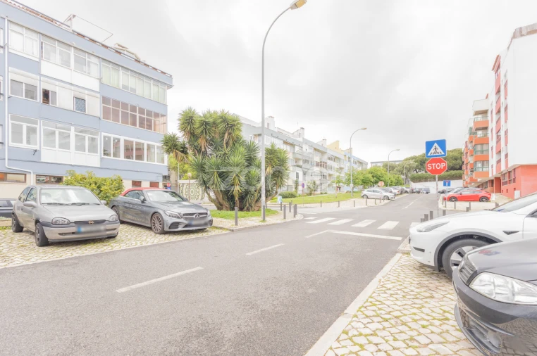 Apartamento T3 para Venda em Oeiras e São Julião da Barra, Paço de Arcos e Caxias Foto 29