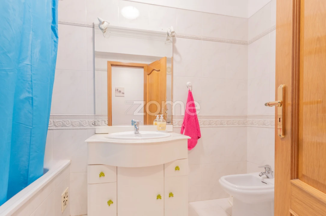 Apartamento T3 para Venda em Oeiras e São Julião da Barra, Paço de Arcos e Caxias Foto 6