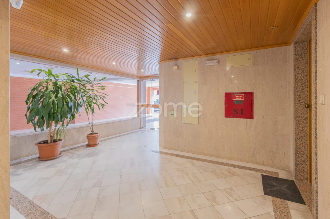 Apartamento T3 para Venda em Oeiras e São Julião da Barra, Paço de Arcos e Caxias Foto 24