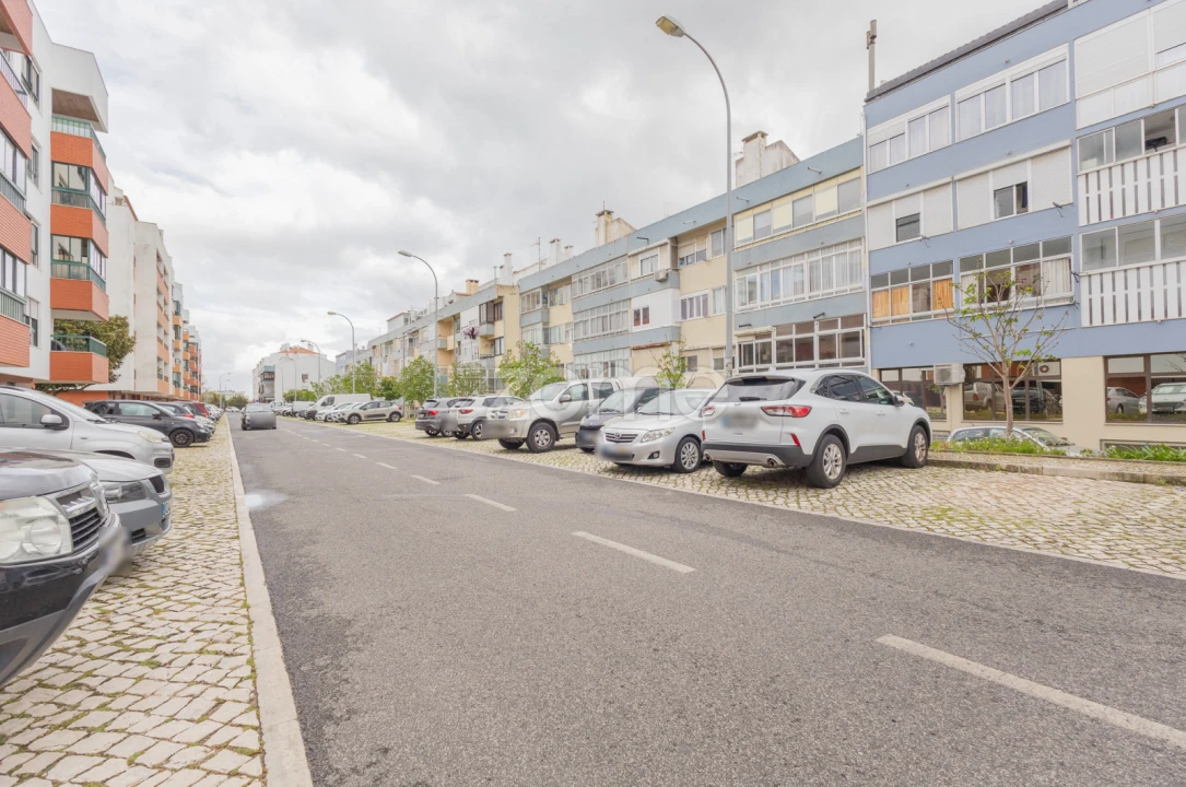 Apartamento T3 para Venda em Oeiras e São Julião da Barra, Paço de Arcos e Caxias Foto 30