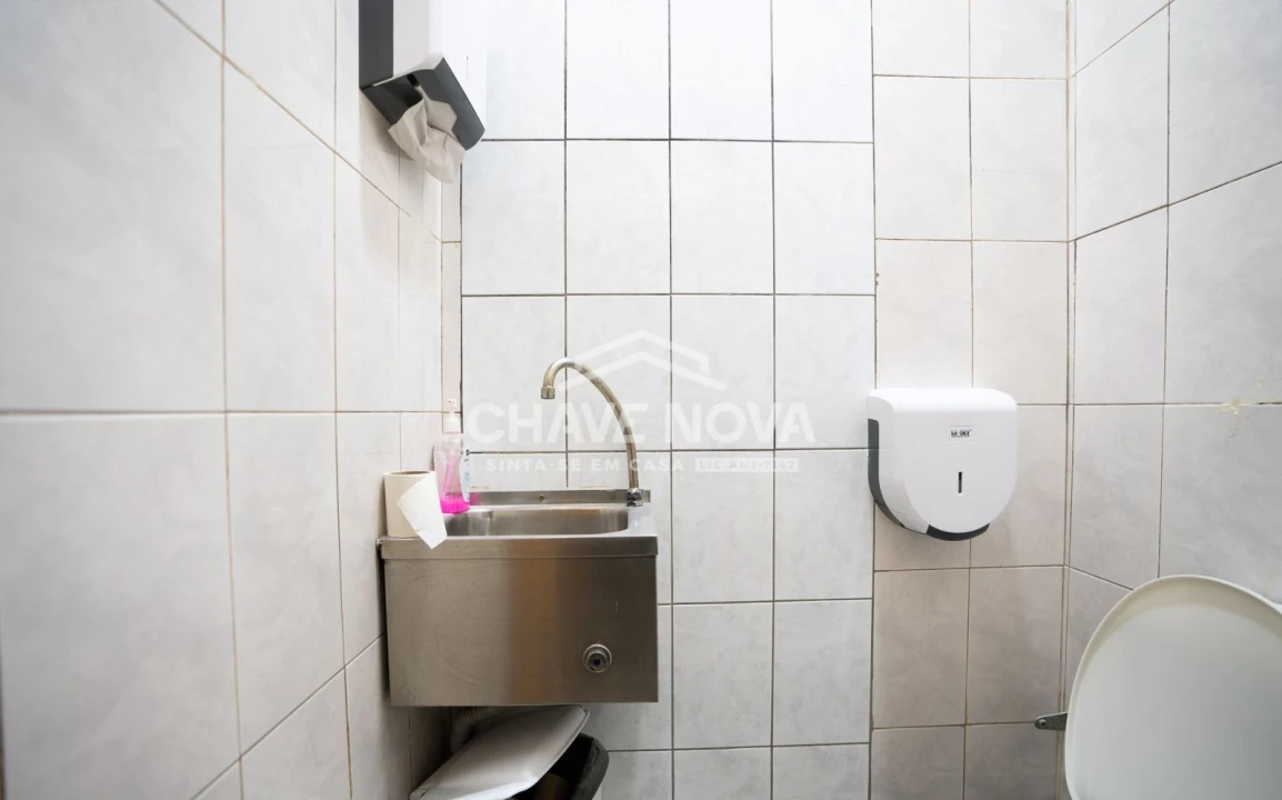 Loja para Trespasse em Custóias, Leça do Balio e Guifões Foto 9