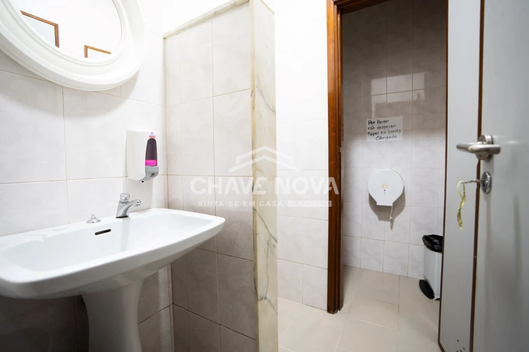 Loja para Trespasse em Custóias, Leça do Balio e Guifões Foto 19