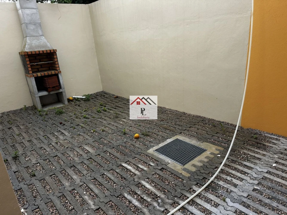 Moradia T1 para Arrendamento em Pereira Foto 6