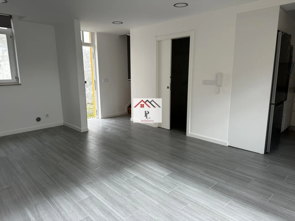 Moradia T1 para Arrendamento em Pereira Foto 3