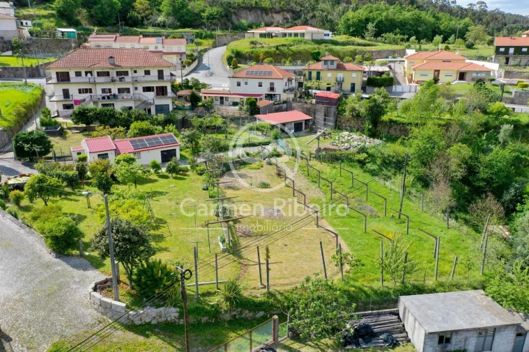 Moradia T3 para Venda em Silvares (São Martinho) Foto 57