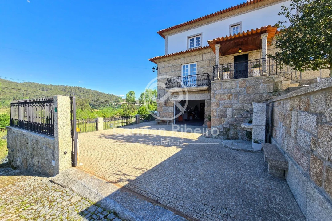 Moradia T3 para Venda em Silvares (São Martinho) Foto 9