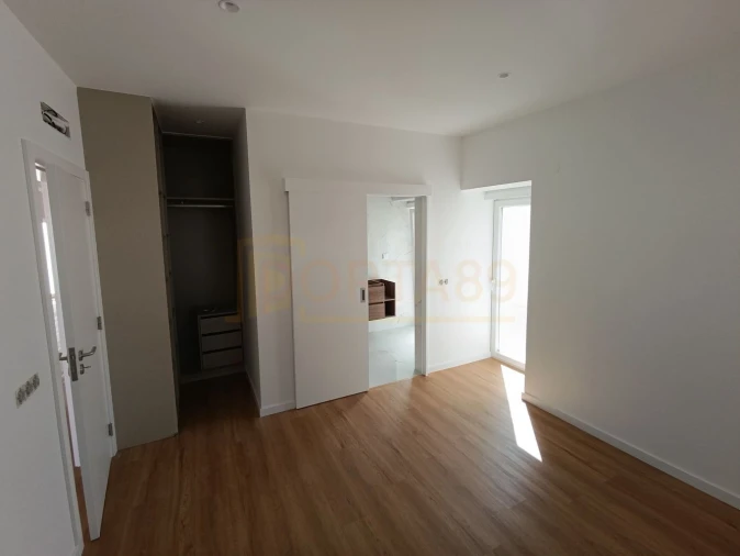 Moradia T3 para Venda em Serra D'El-Rei Foto 7