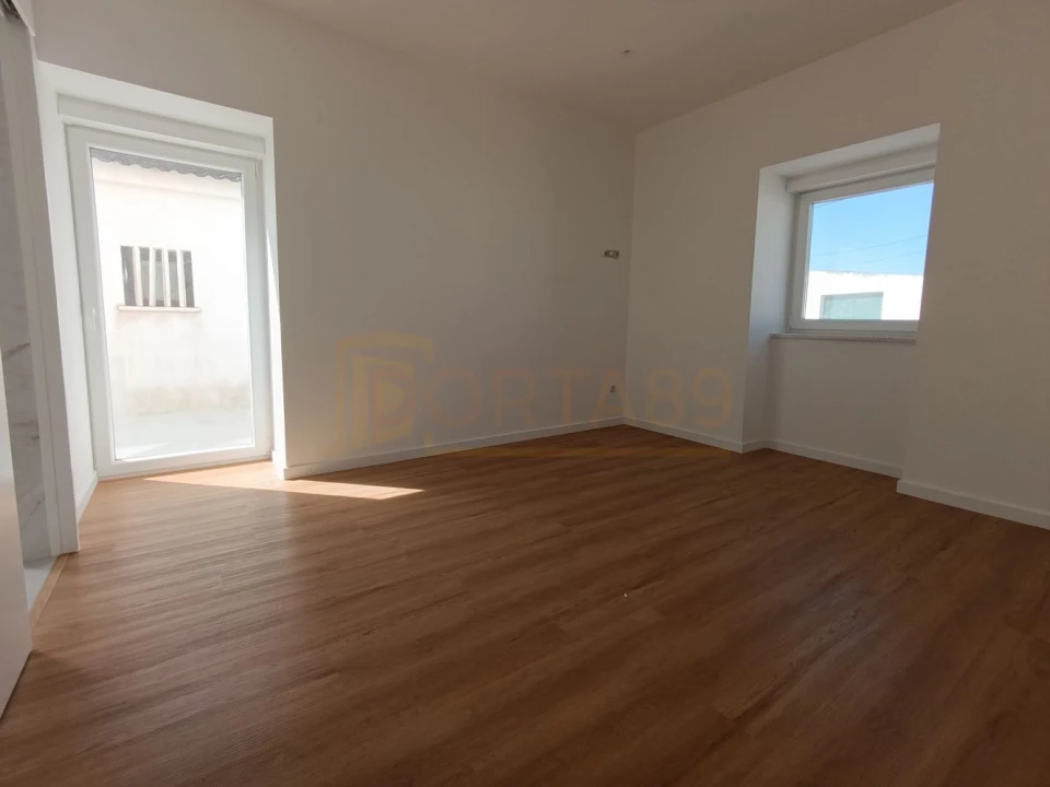 Moradia T3 para Venda em Serra D'El-Rei Foto 6