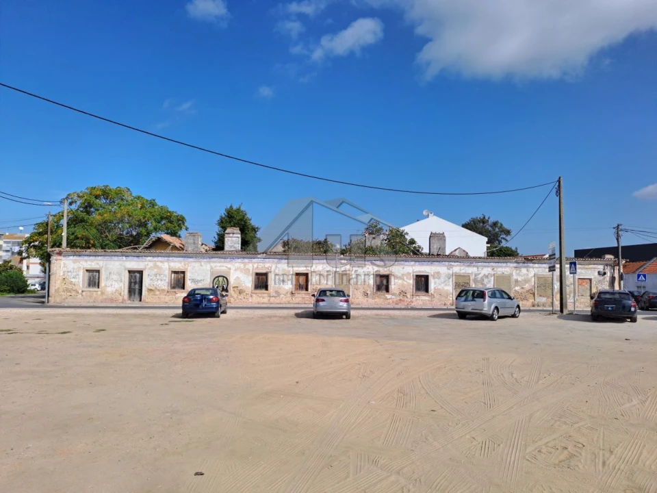 Moradia T10 para Venda em Alhos Vedros Foto 2