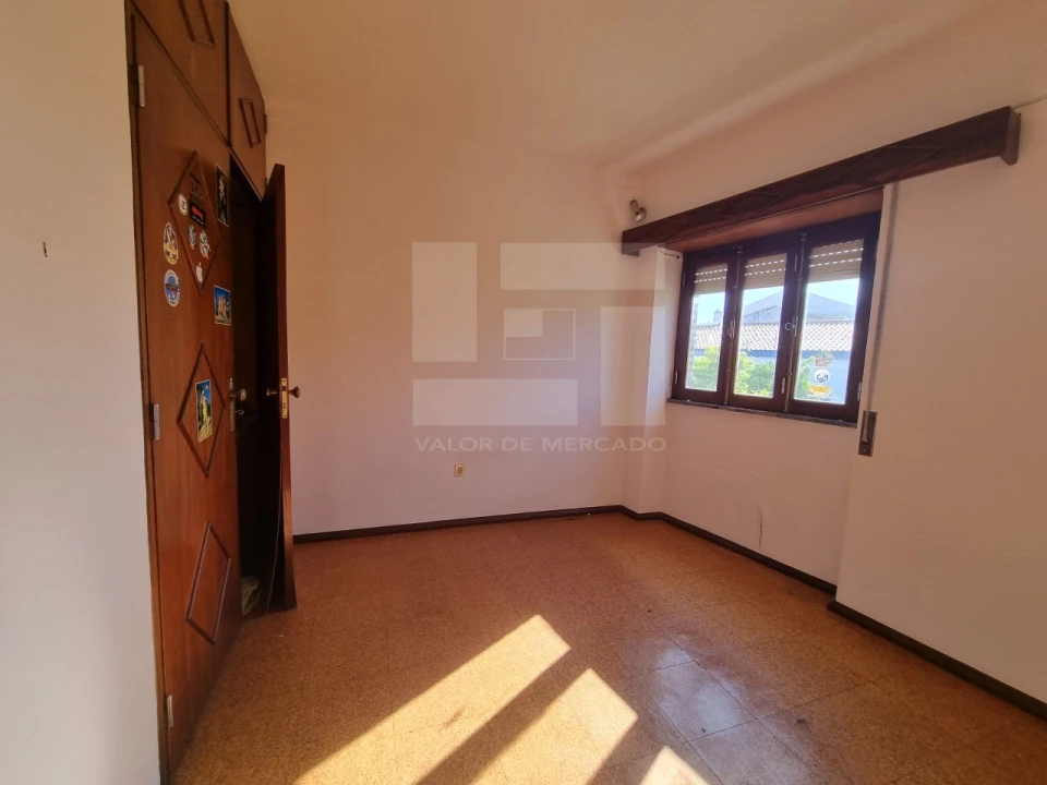 Moradia T3 para Venda em Vila Nova da Baronia Foto 39