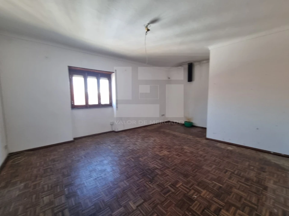 Moradia T3 para Venda em Vila Nova da Baronia Foto 45