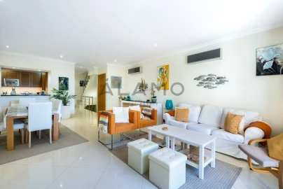 Moradia T3 para Venda em Quarteira