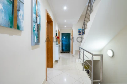 Moradia T3 para Venda em Quarteira