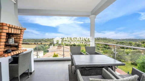 Moradia T5 para Venda em Boliqueime
