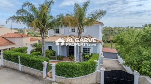 Moradia T5 para Venda em Boliqueime