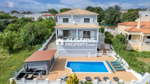Moradia T5 para Venda em Boliqueime