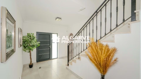 Moradia T5 para Venda em Boliqueime