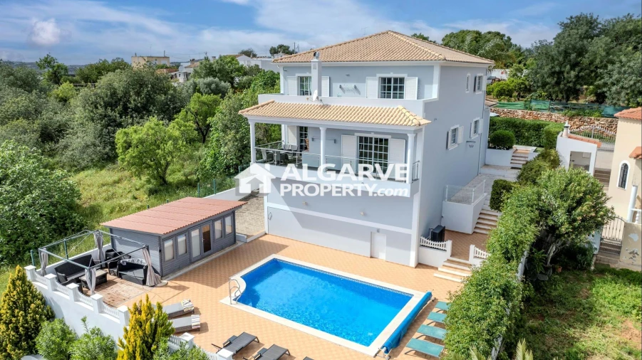 Moradia T5 para Venda em Boliqueime