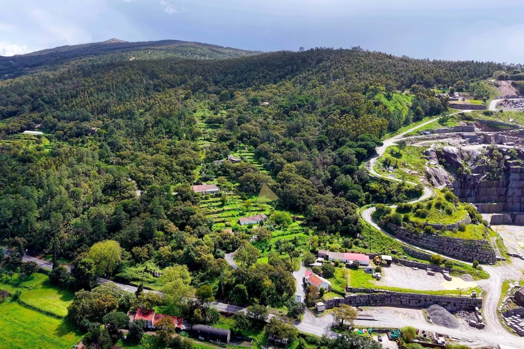 Quinta T2 para Venda em Monchique Foto 7