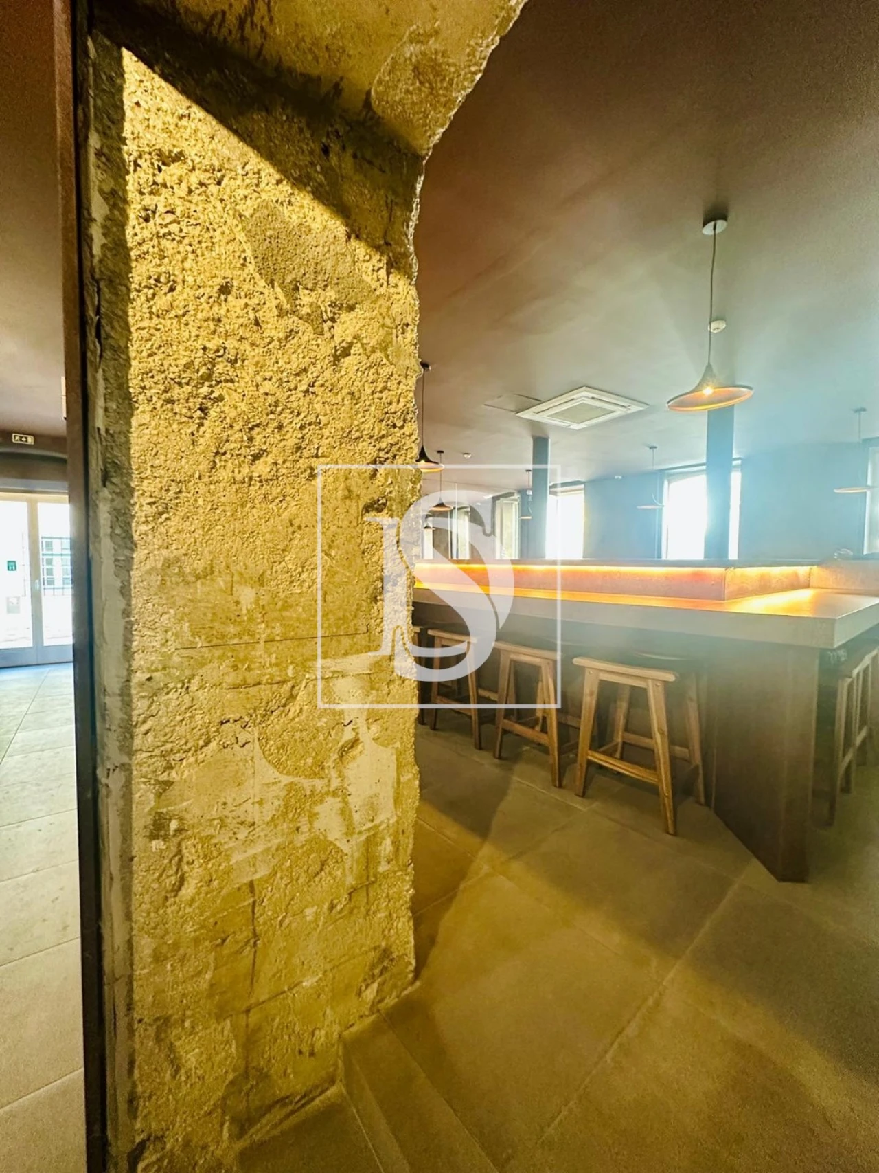 Negócio para Venda em Santa Maria Maior Foto 17