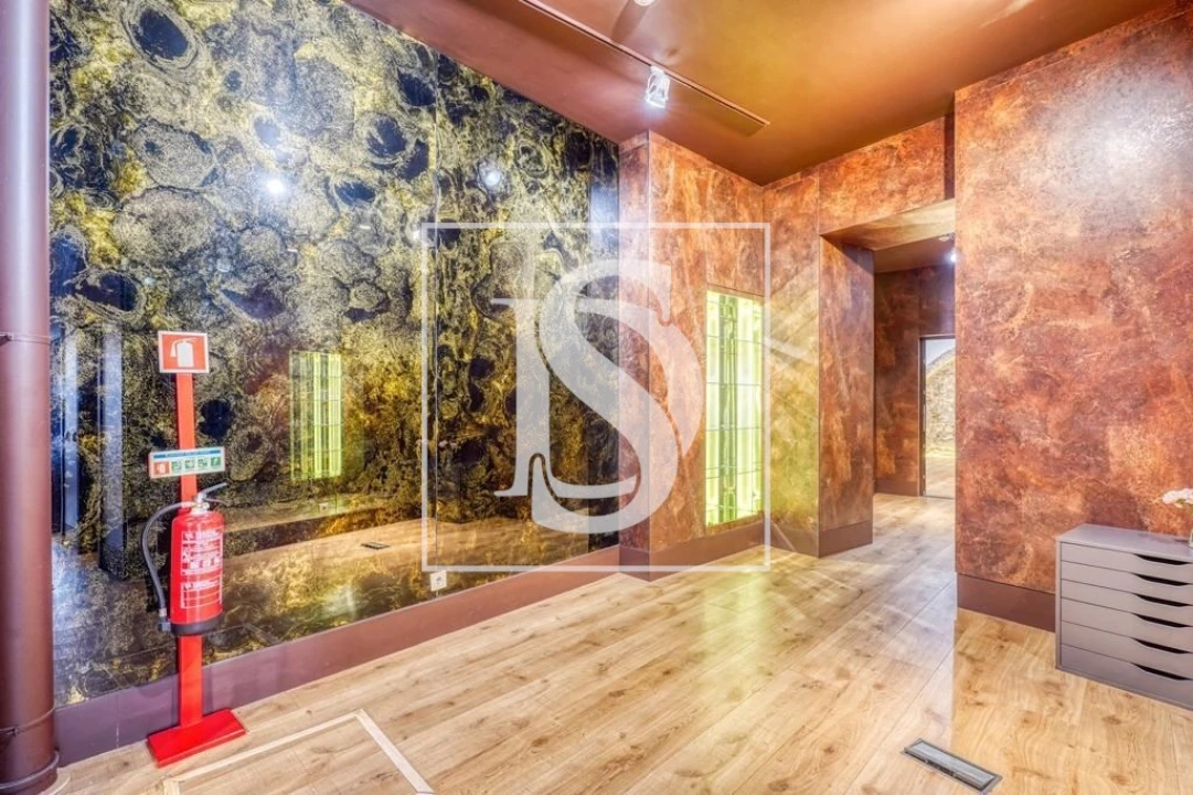 Negócio para Venda em Santa Maria Maior Foto 11