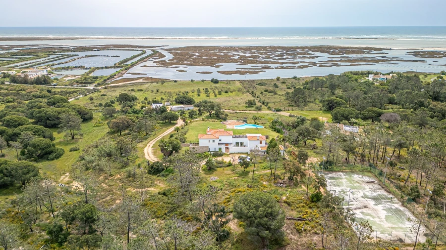 Moradia T6 para Venda em Conceição e Cabanas de Tavira Foto 2