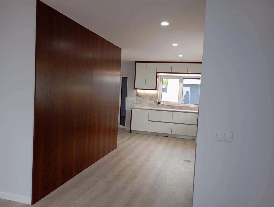 Moradia T3 para Venda em Aradas Foto 3