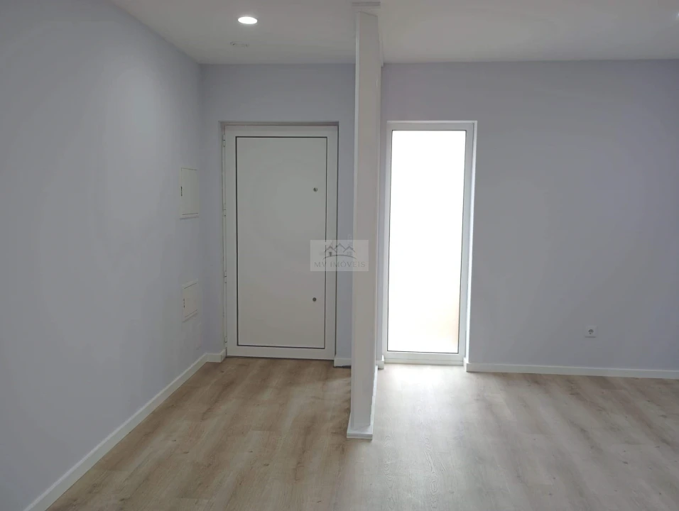 Moradia T3 para Venda em Aradas Foto 9