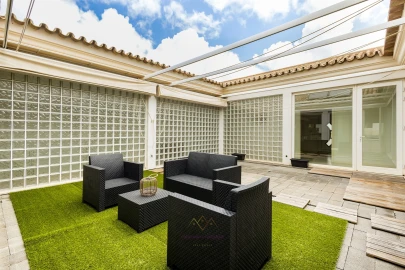 Moradia T4 para Venda em Quelfes