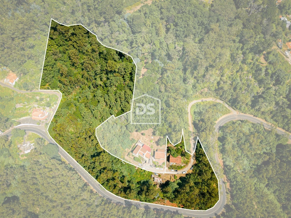 Terreno para Venda em Camacha Foto 5